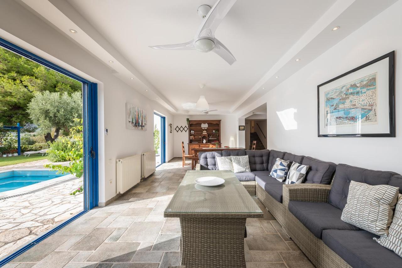 Summer Villa Pasiphae Private Pool - Bbq -Beach 2Min Sounion Bagian luar foto